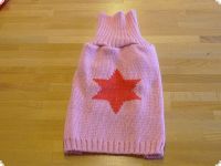 Pullover pink mit rotem Stern